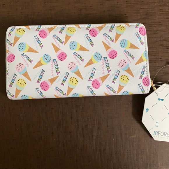 Wallet - Picture 1 of 3